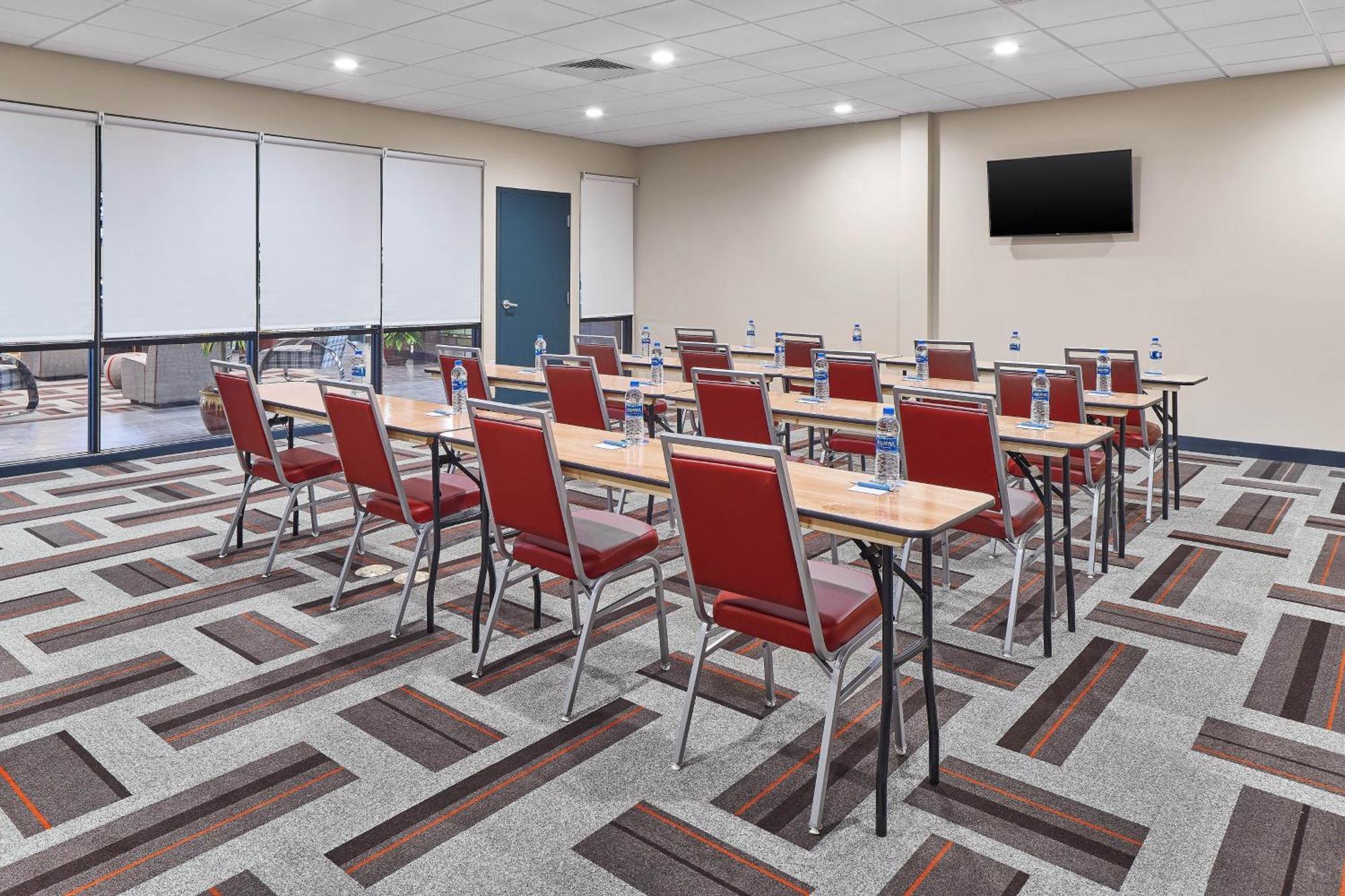Four Points By Sheraton Oklahoma City Airport Exterior photo